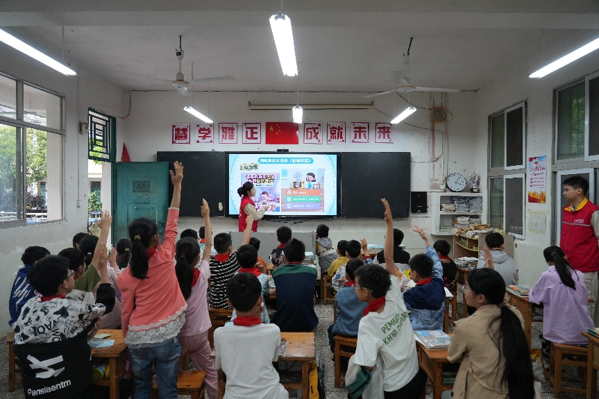 阿斯顿撒v.png 阿斯顿撒v.png