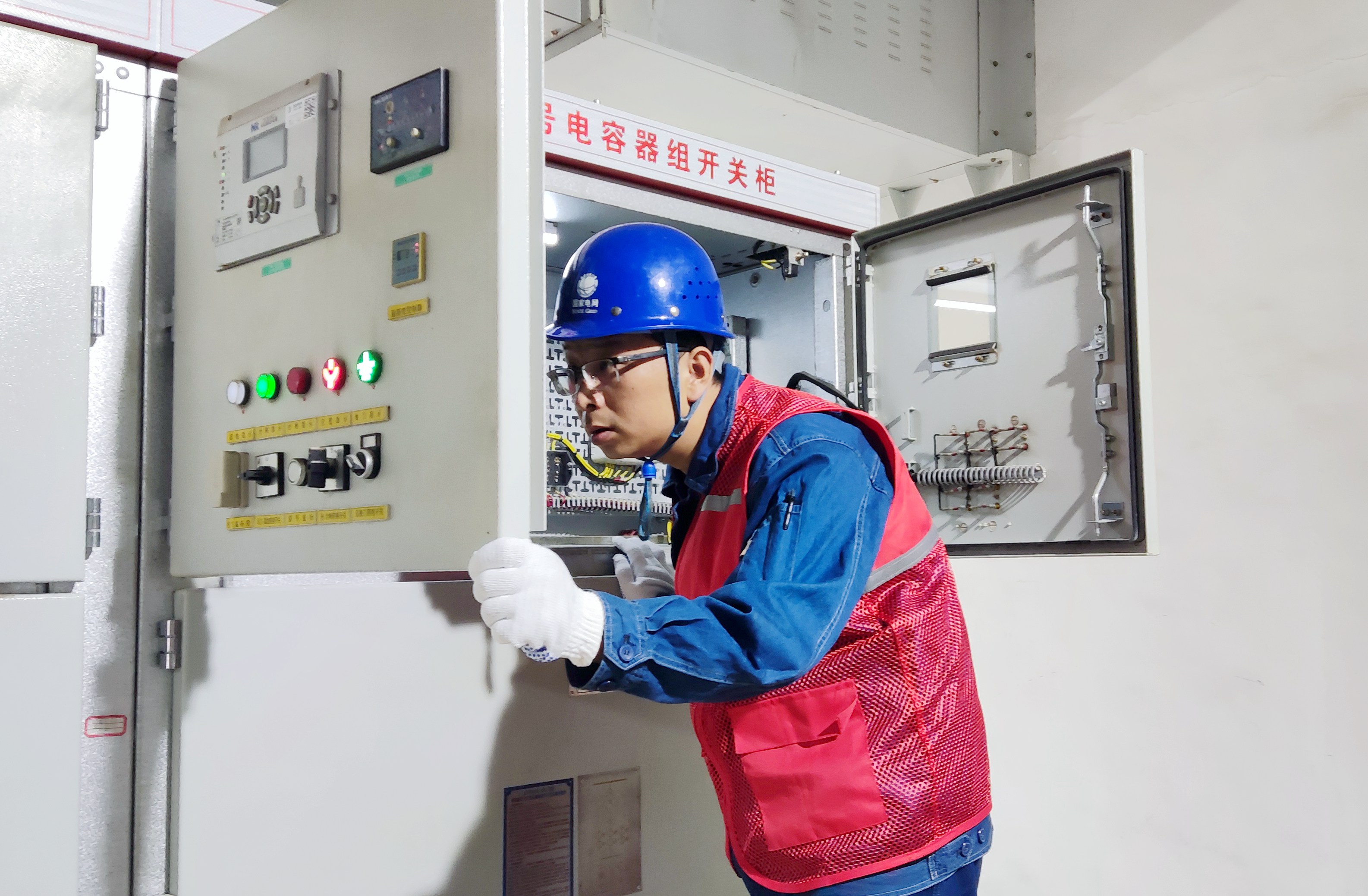 7月21日，兰州供电公司变电检修<span class=