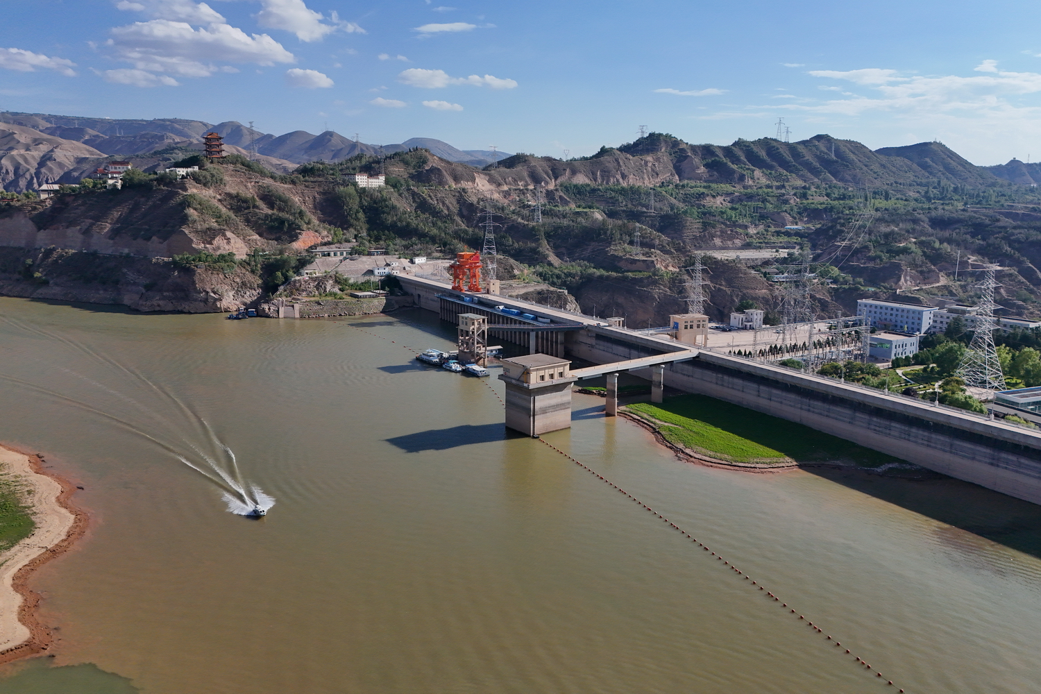 刘家峡水电厂紧绷防汛弦打好主动仗