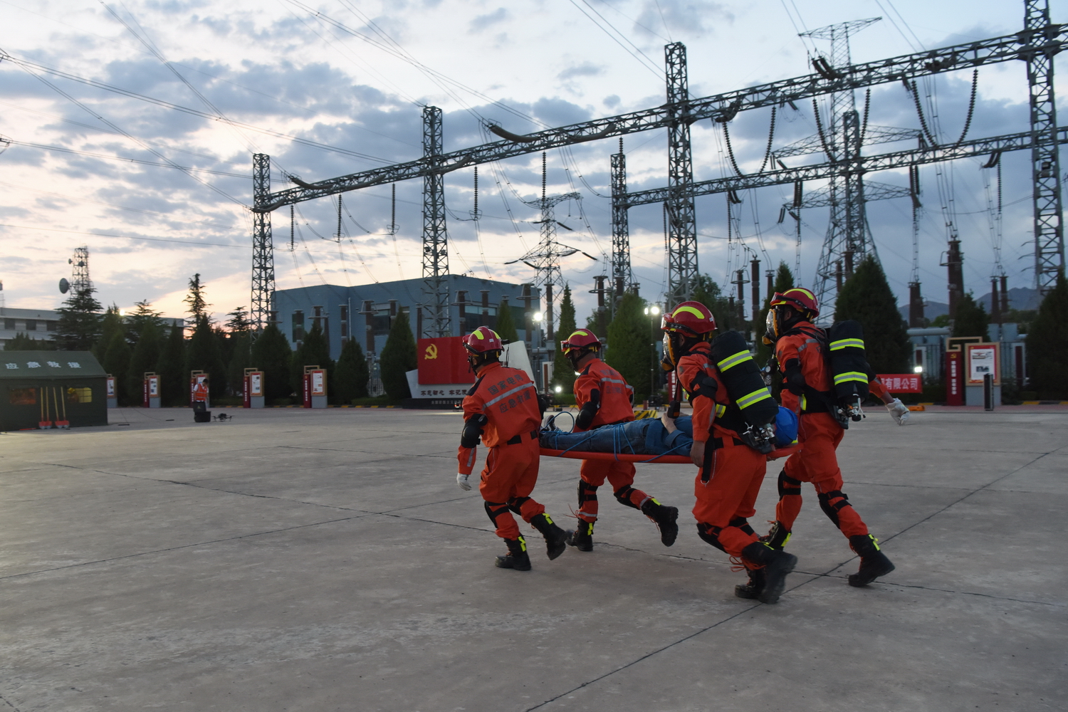 刘家峡水电厂举行2023年地震综合应急演练 (3).JPG